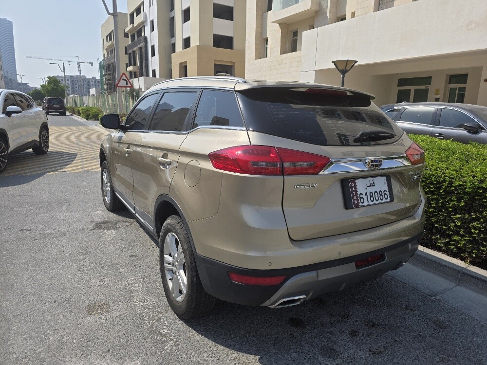 geely emgrand x7 very low milage - 5