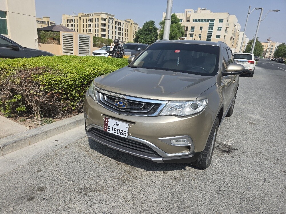 geely emgrand x7 very low milage - 7