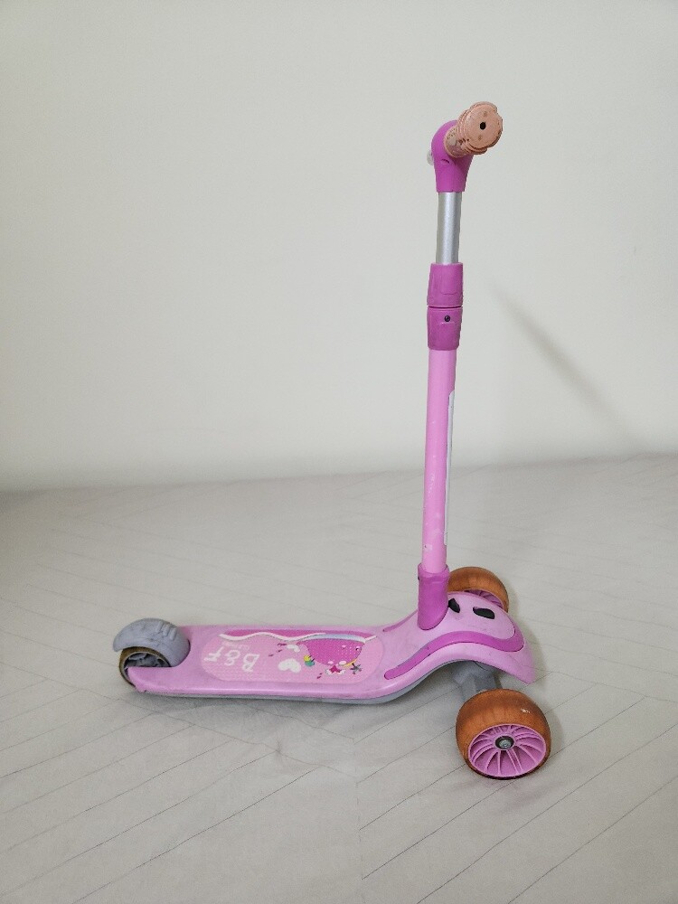 Kids scooter - 1