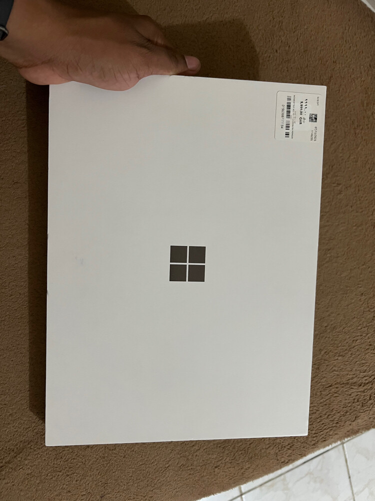 Microsoft surface pro 13 - 1