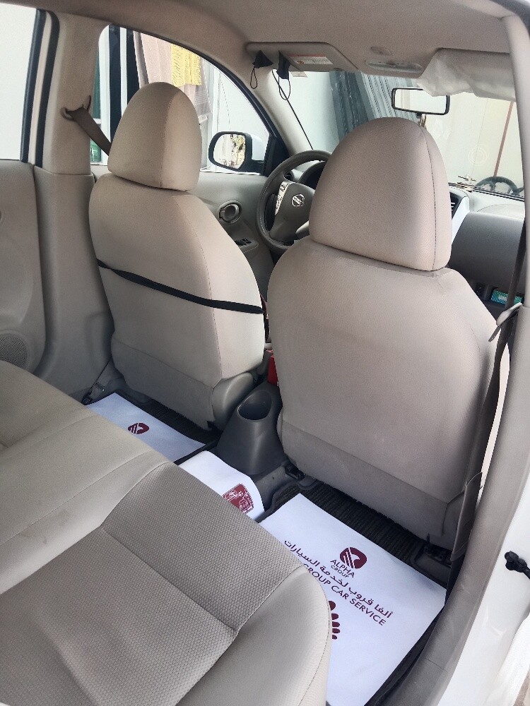 Nissan sunny - 5