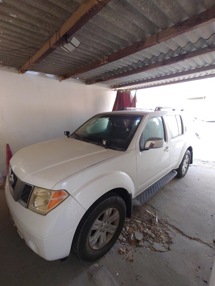 NISSAN PATHFINDER 2007 LE full trim - 2