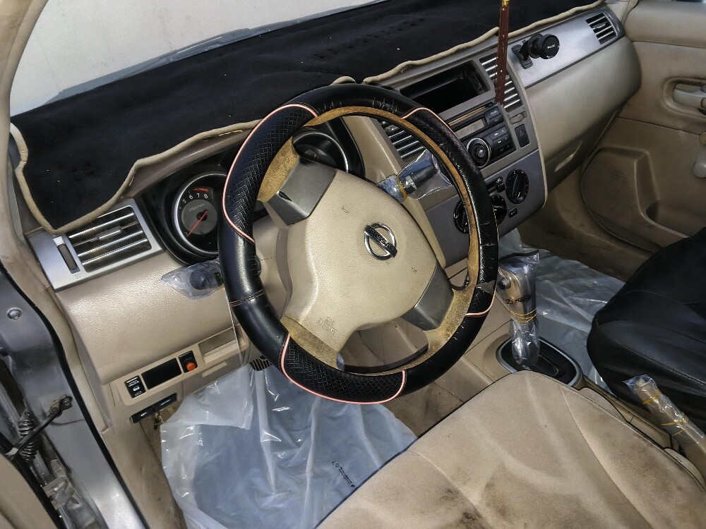 NISSAN TIIDA - 5