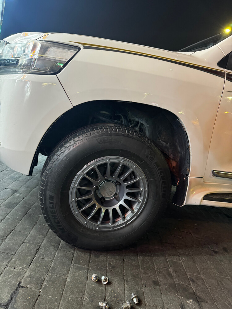 04 METHOD RIMS WITH TYRES 17”  - 2