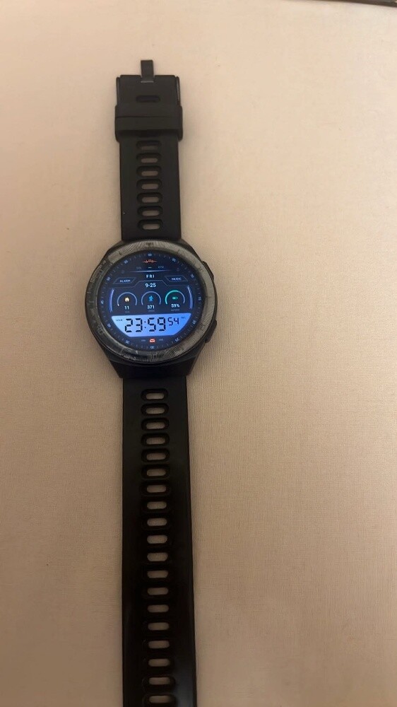 watch Huwaei GT 2e - 1