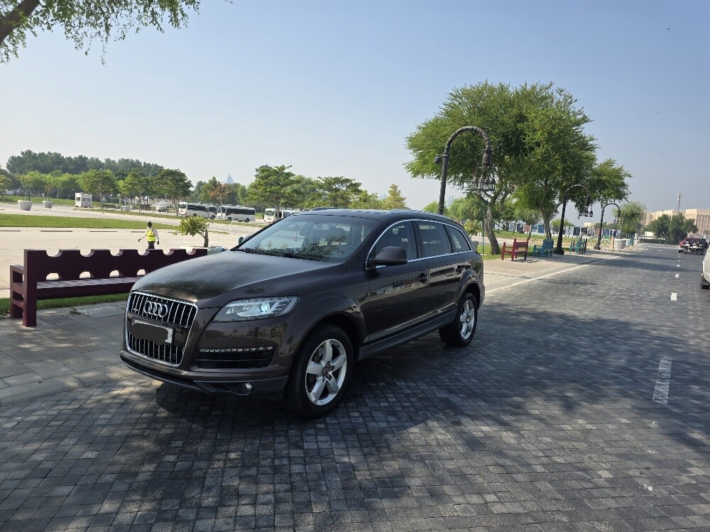7-seat Audi Q7 – Full Option - 3