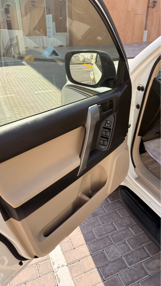 TOYOTA PRADO 2012 FULL TOYOTA SERVI - 7