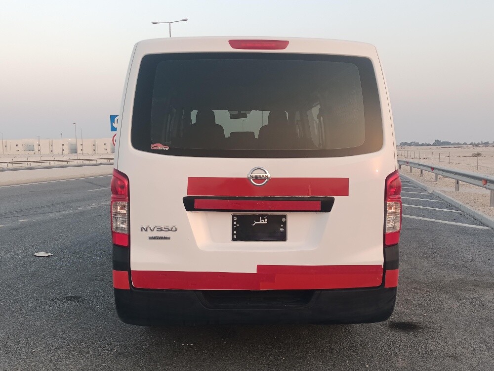Nissan Urban cargo Van - 4