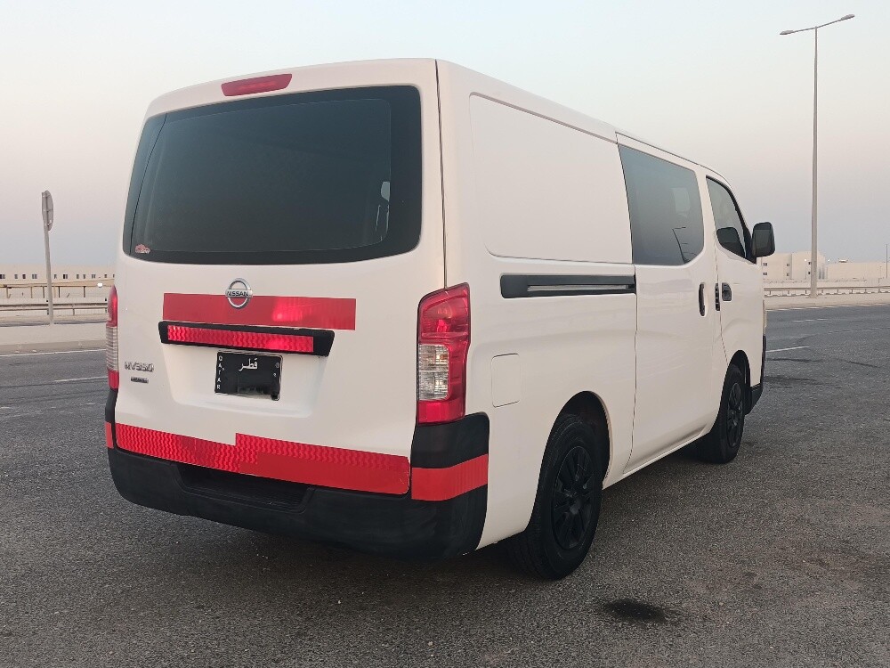 Nissan Urban cargo Van - 5