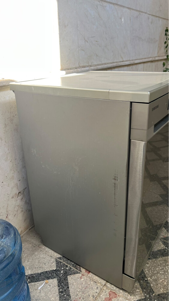 Samsung Dishwasher like new - 5