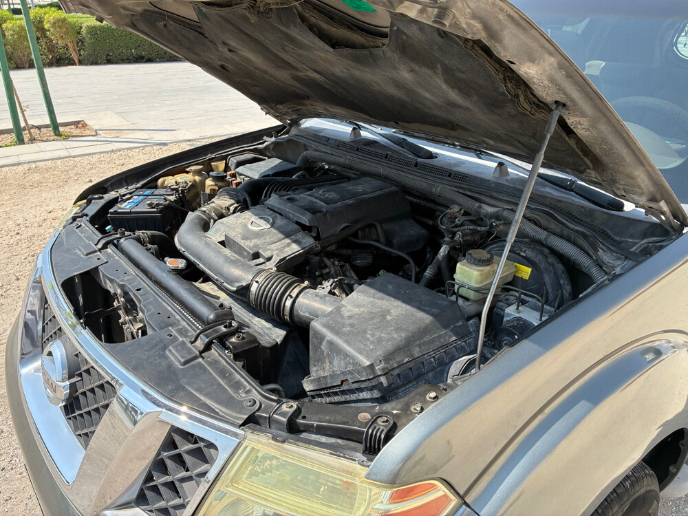 Nissan Pathfinder SE - Family Used - 8