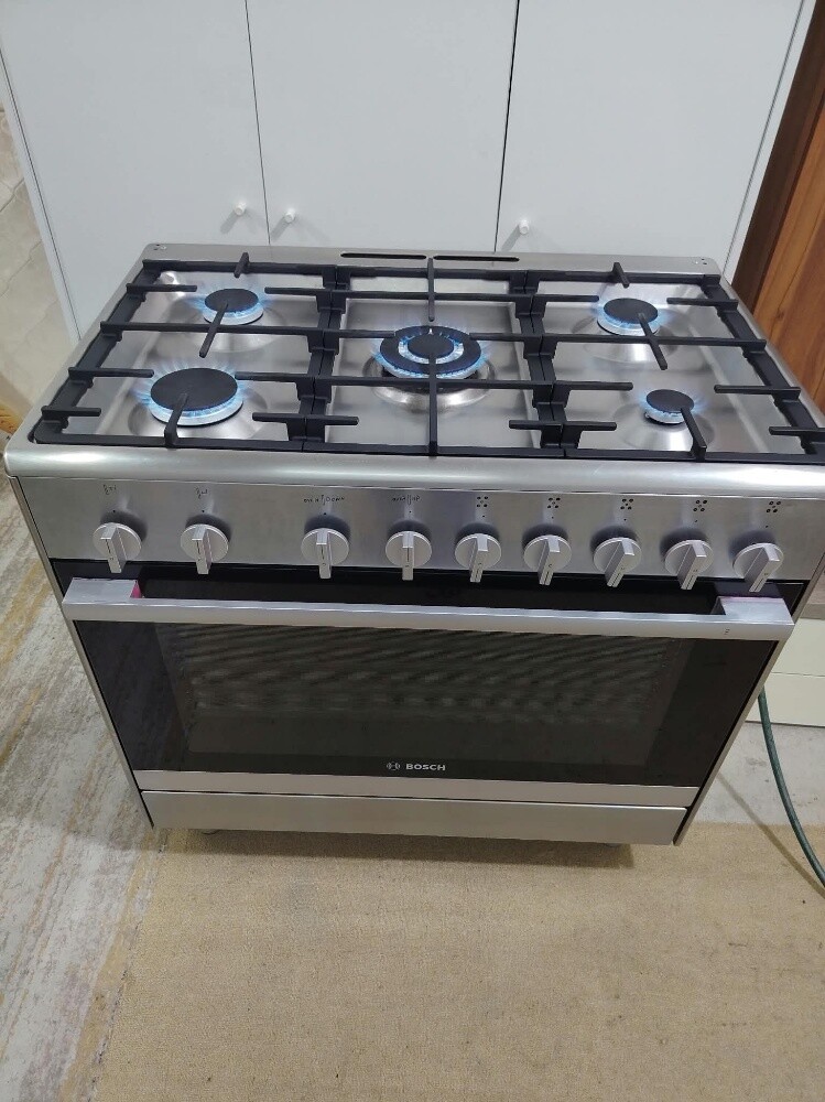 Italian BOSCH Stove Sale - 3
