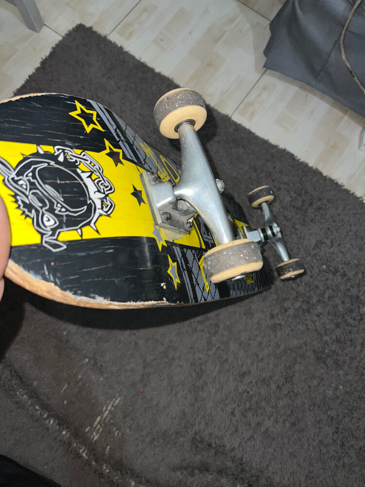 Skateboard - 3