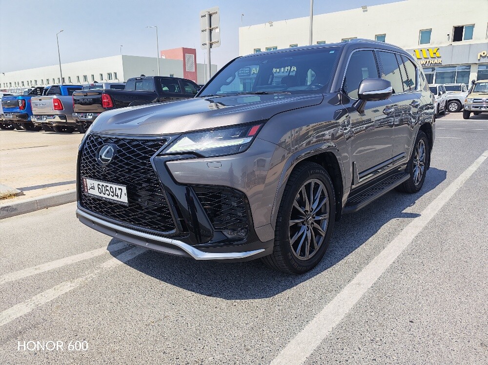 Lexus LX600 - 2