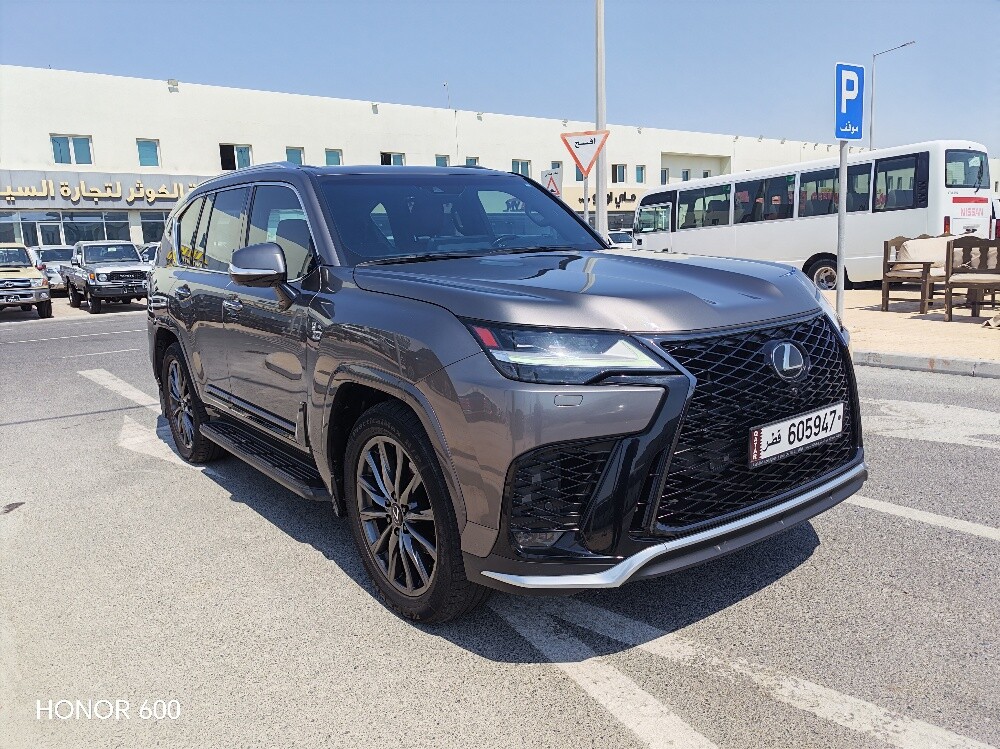 Lexus LX600 - 3