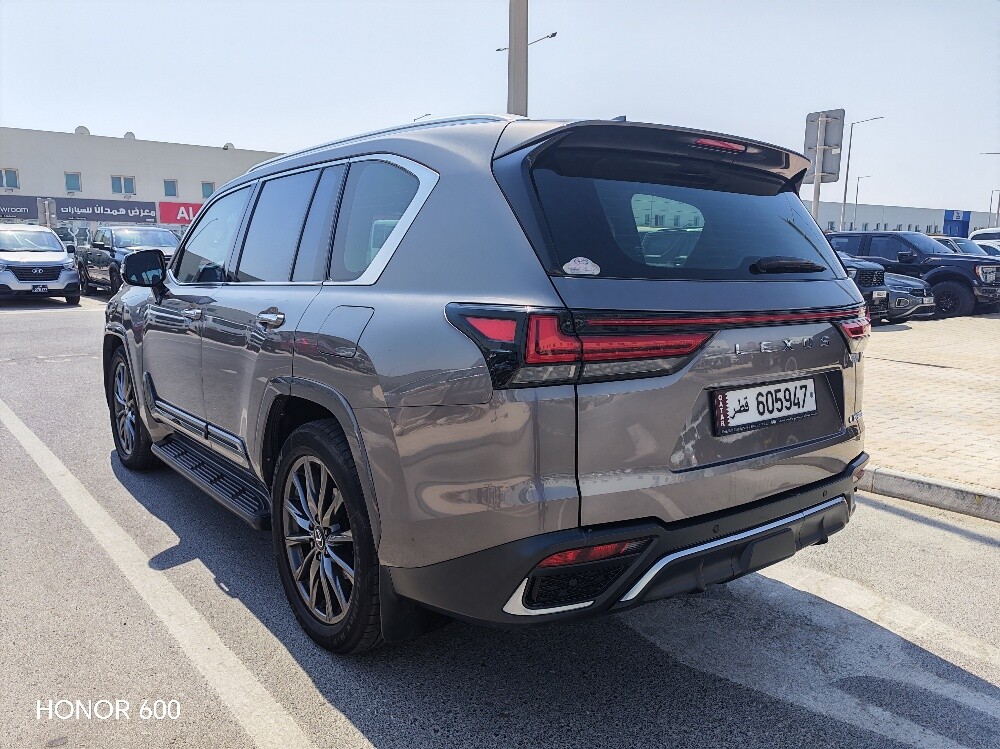 Lexus LX600 - 4