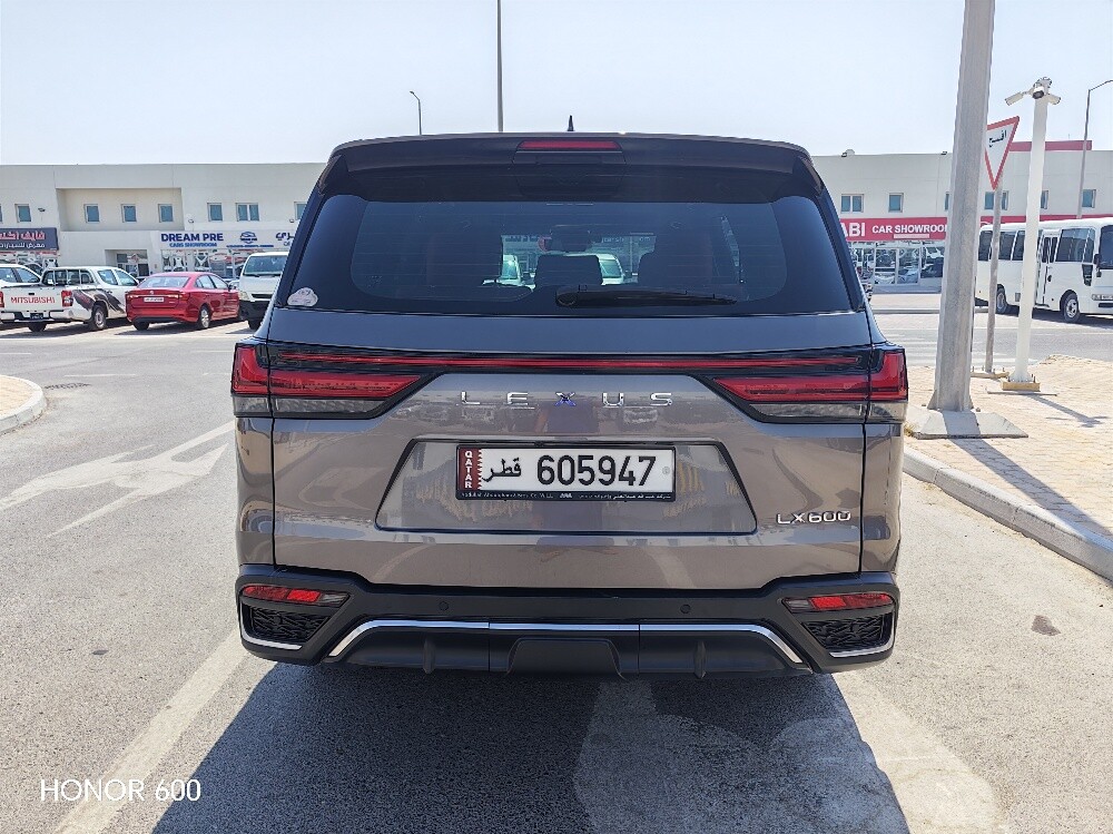 Lexus LX600 - 6