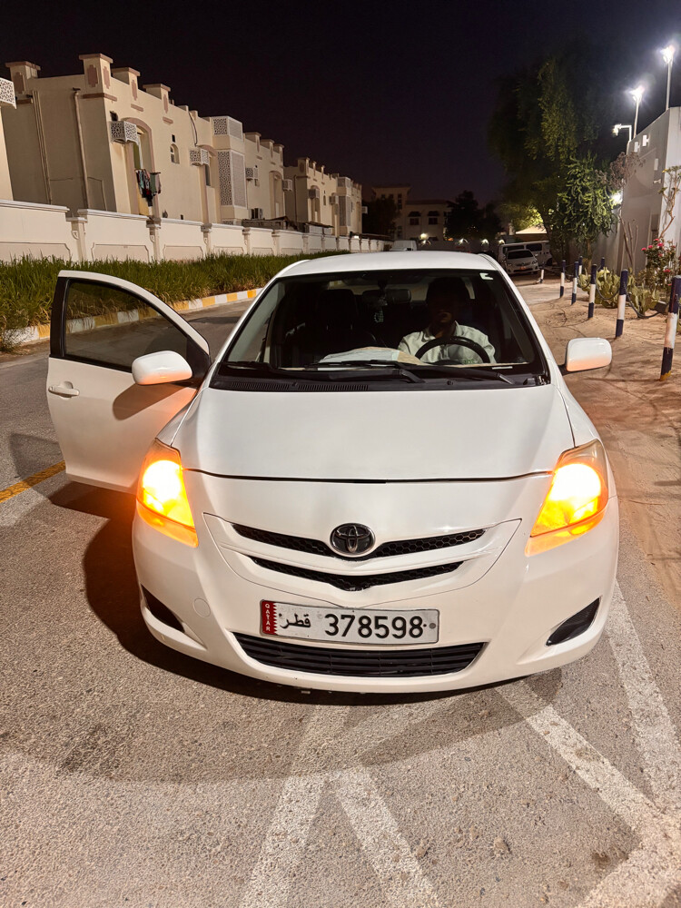 Toyota yeris - 2