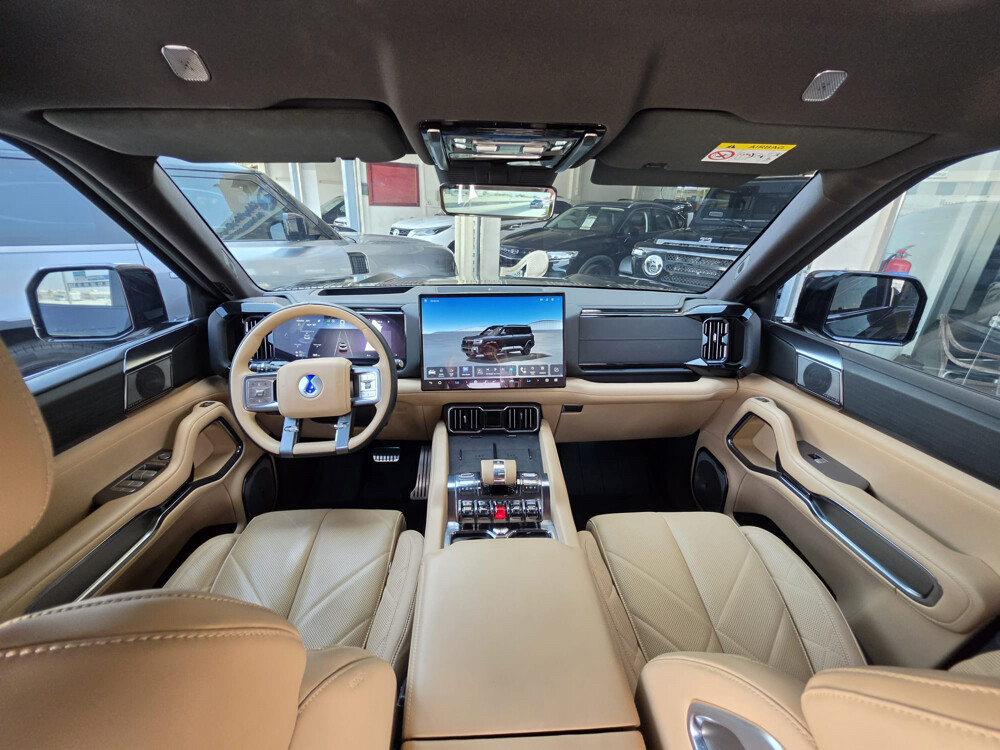 BYD – Denza B8 Flagship Mode2026 - 4