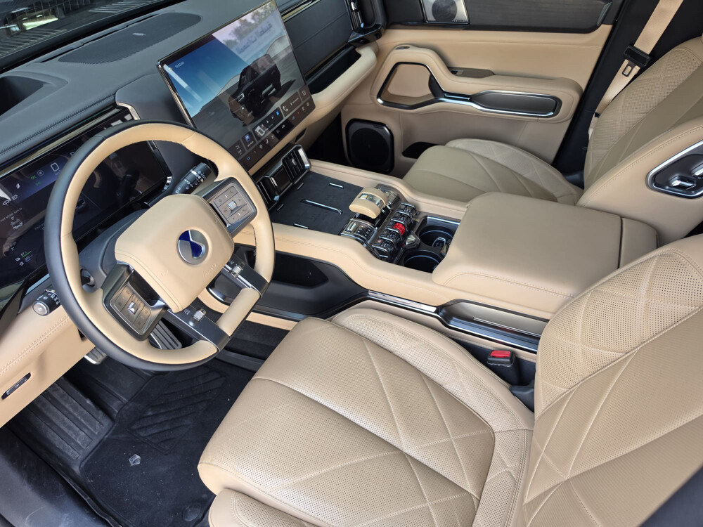 BYD – Denza B8 Flagship Mode2026 - 10