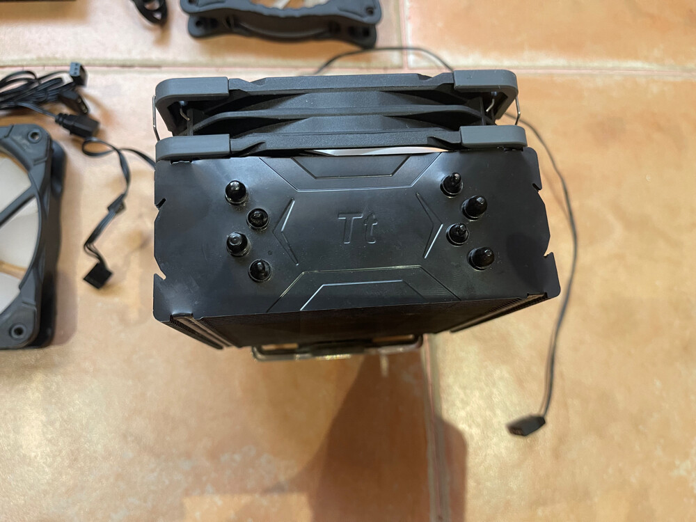 ARGB Fans and Heatsink - 6