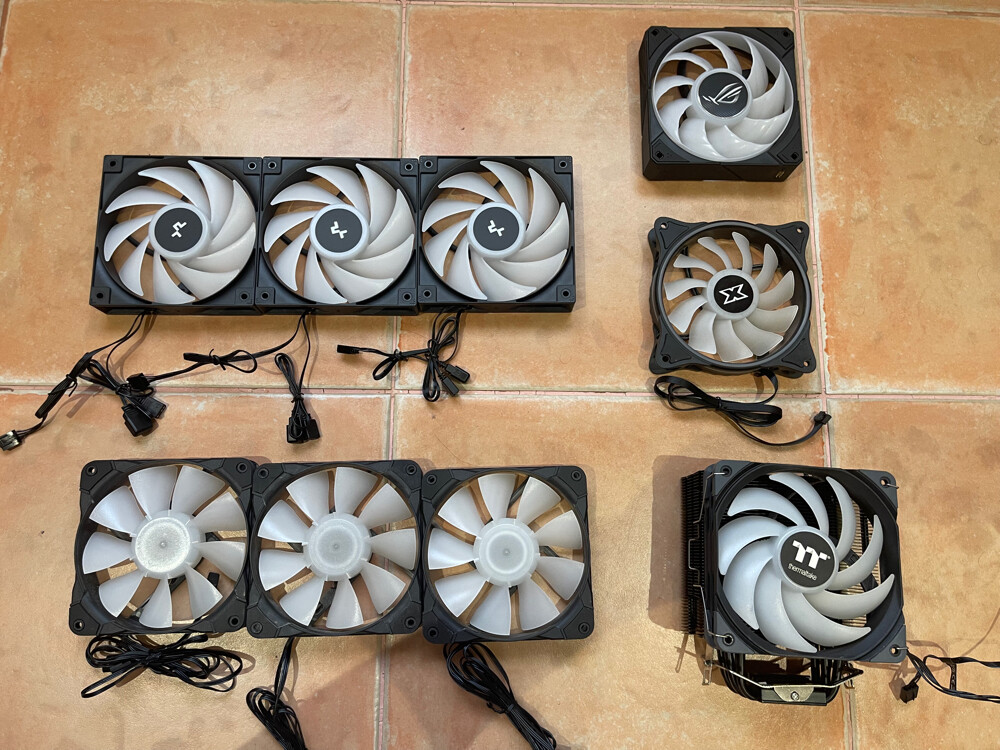 ARGB Fans and Heatsink - 1