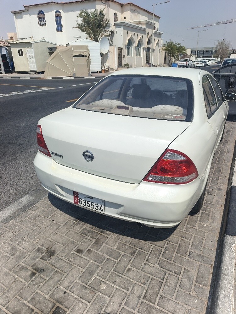 Nissan Sunny 2011 - 3