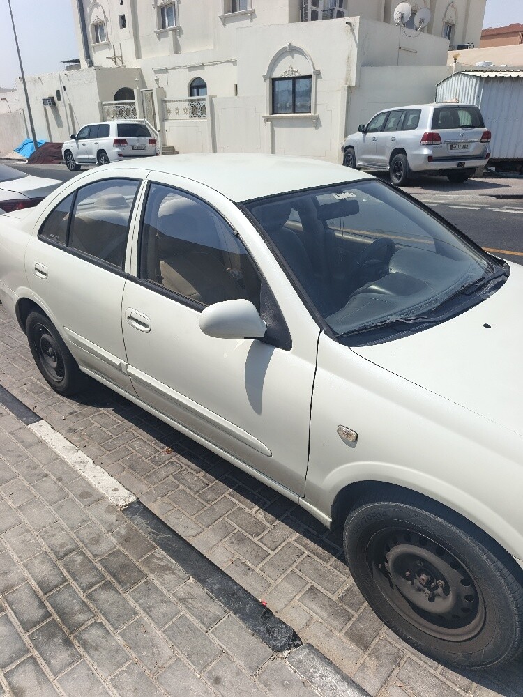 Nissan Sunny 2011 - 2