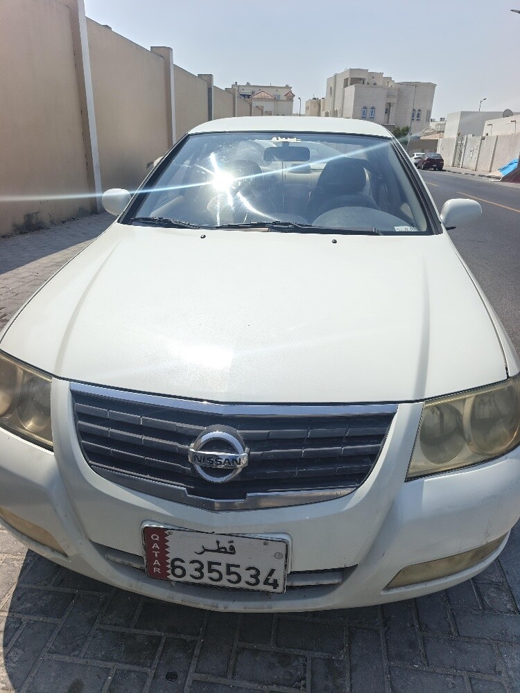 Nissan Sunny 2011 - 4