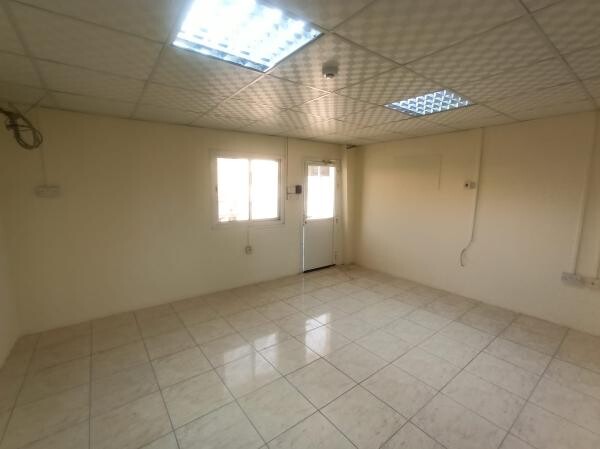 Warehouse for Rent Industrial Area - 4