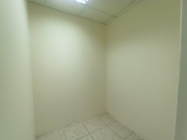 Warehouse for Rent Industrial Area - 9