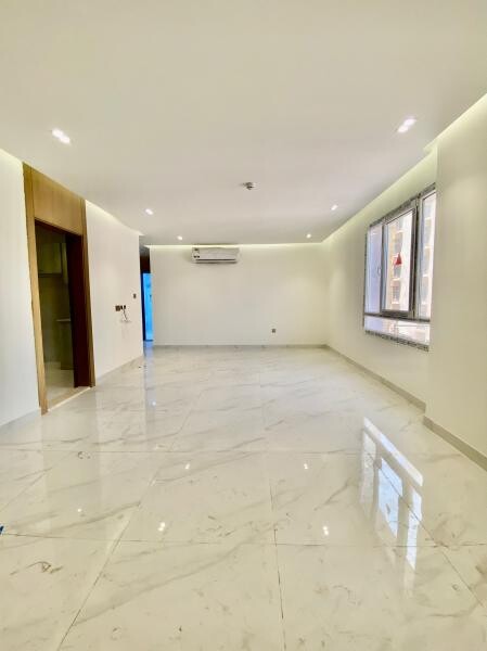 2BHK | CLOSED KITCHEN | BALCONY - 3
