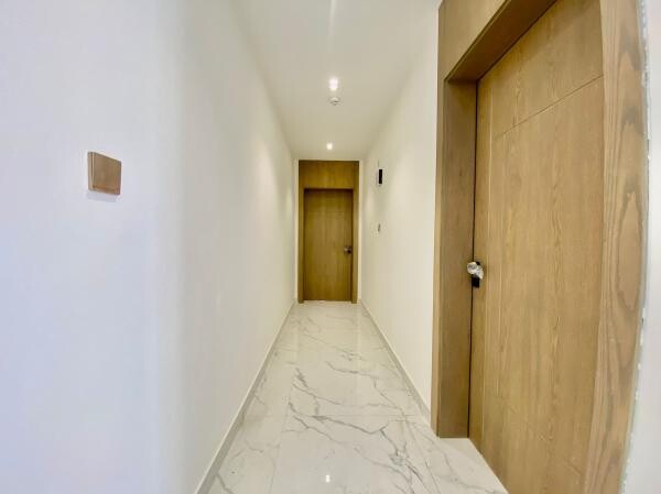 2BHK | CLOSED KITCHEN | BALCONY - 6