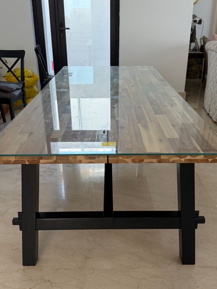 dining table in excellent condition, made from solid acacia wood with a strong black base. - 3