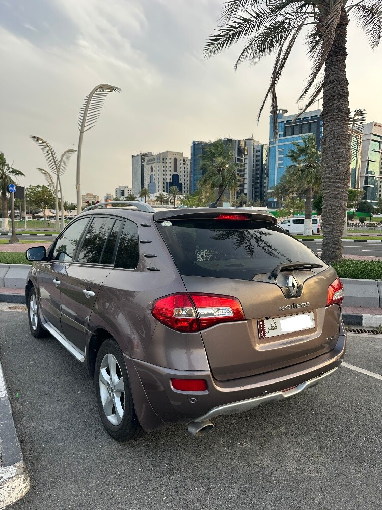 Clean Renault koleos 2010 - 2