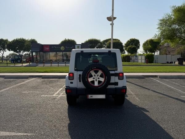 Jeep Wrangler Sahara 2013 - 8