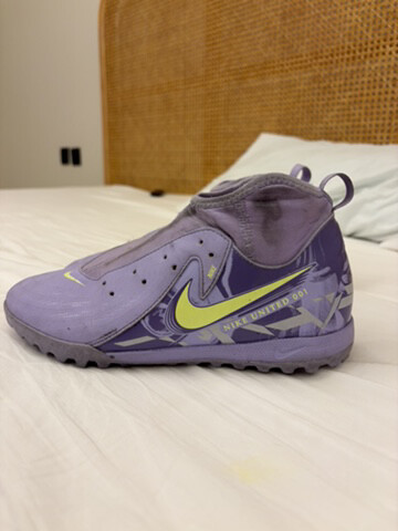 Nike  - 3