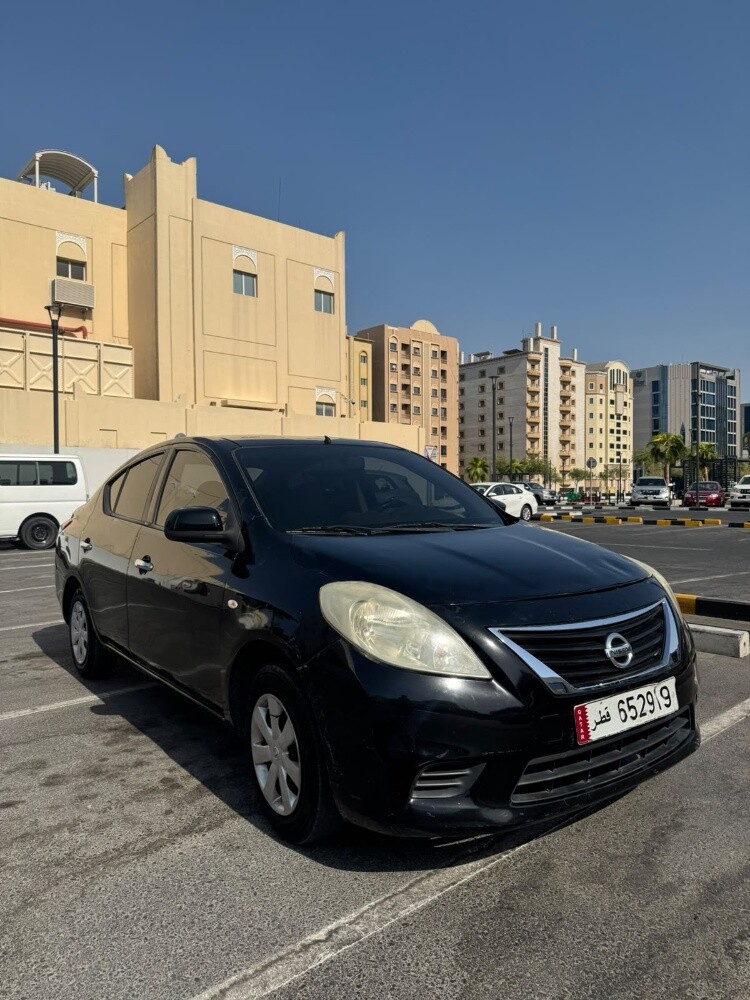 نيسان للبيع - 1