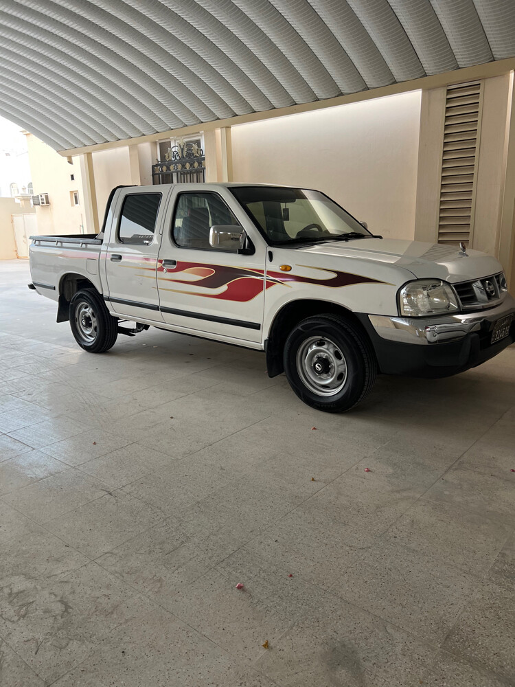 للبيع نيسان بيك اب - 1