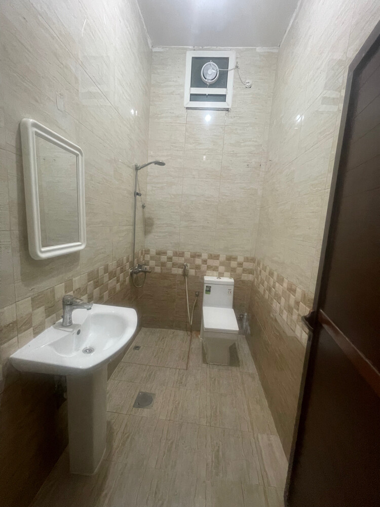 0ffer price 1 bhk @ Muaither - 5