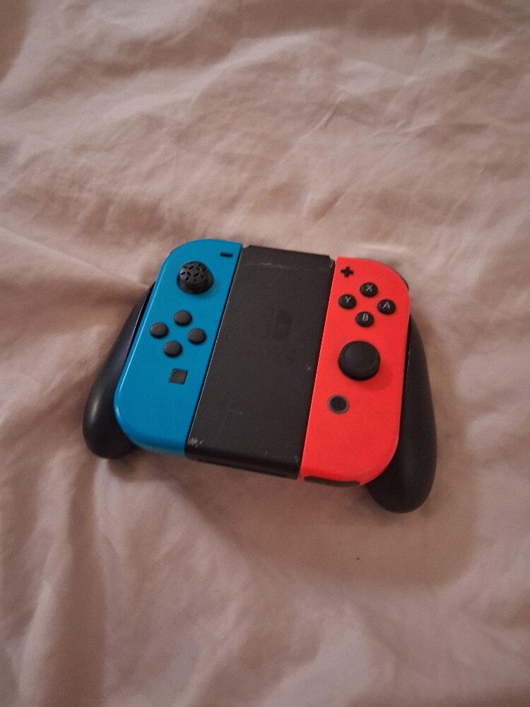 Nintendo switch - 3