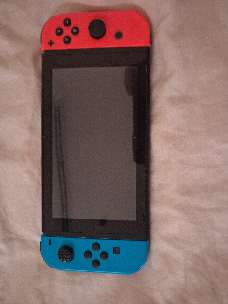 Nintendo switch - 1