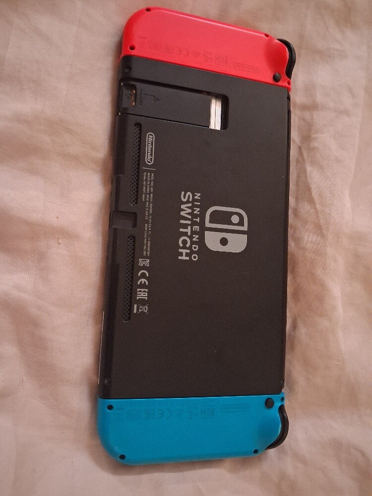 Nintendo switch - 2