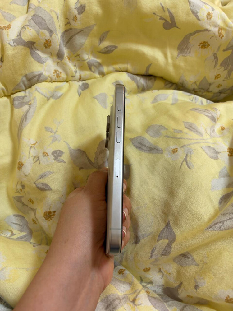 iPhone 15 pro - 256GB - 3