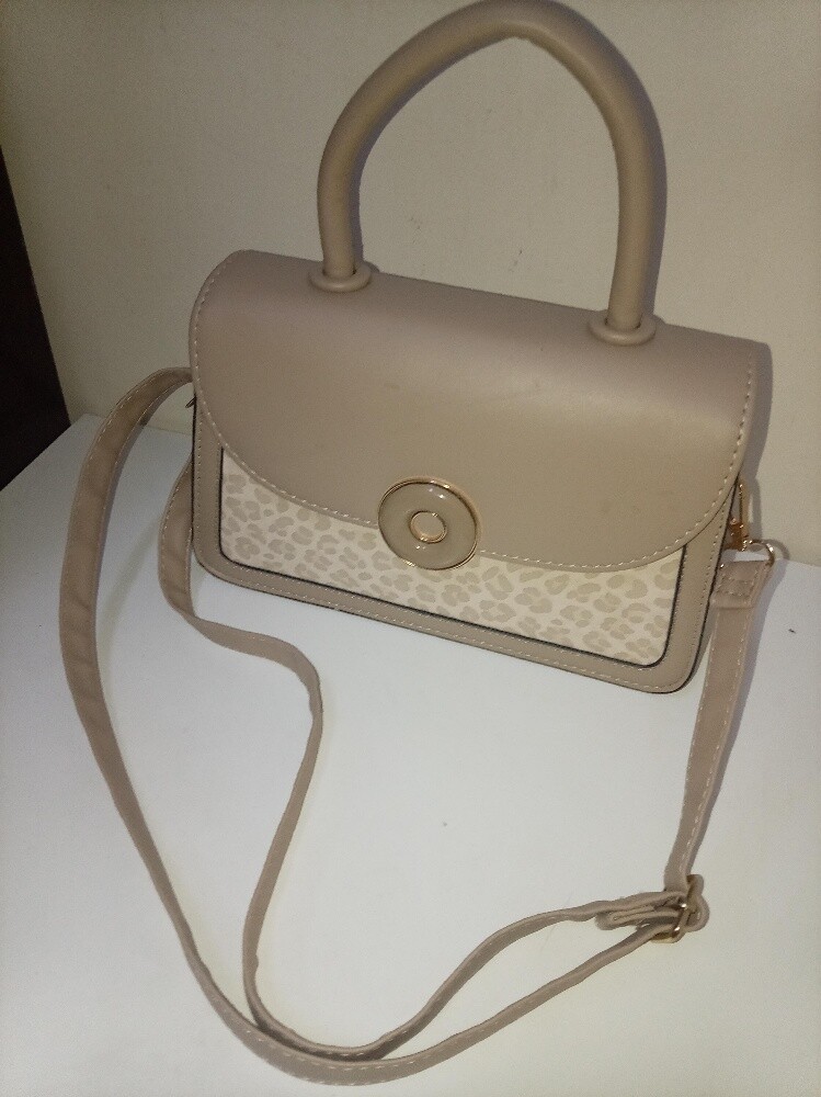 Luxury Women’s Beige Handbag - 2