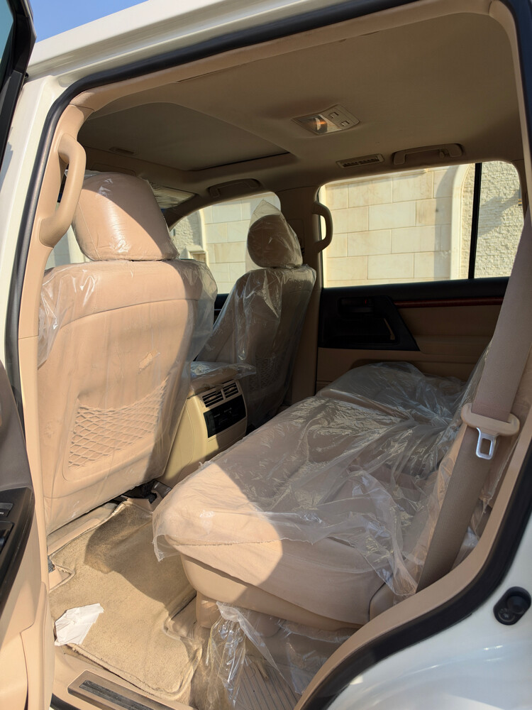 Land Cruiser 2012  - 4