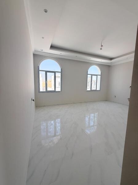 LUXURY VILLA 8 MASTER BDR - 3