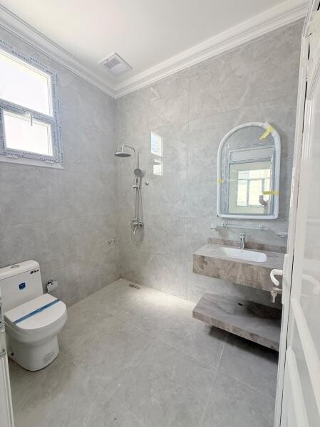 LUXURY VILLA 8 MASTER BDR - 15