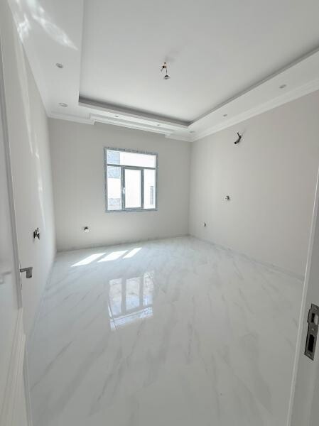 LUXURY VILLA 8 MASTER BDR - 12