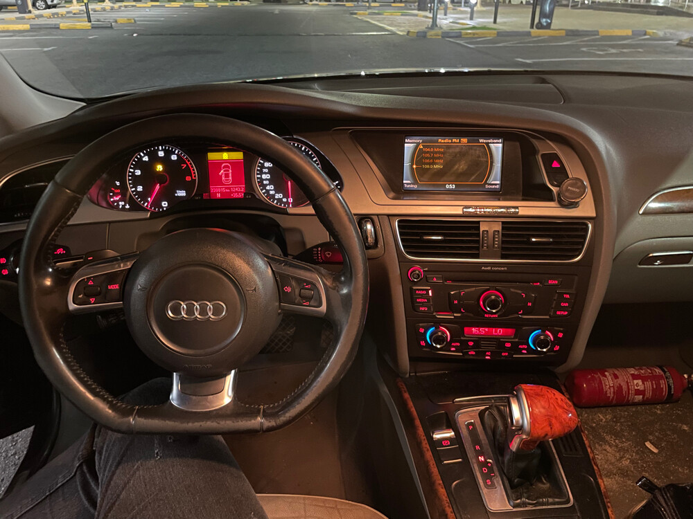 Audi a4 2010 new istemara. one year - 7